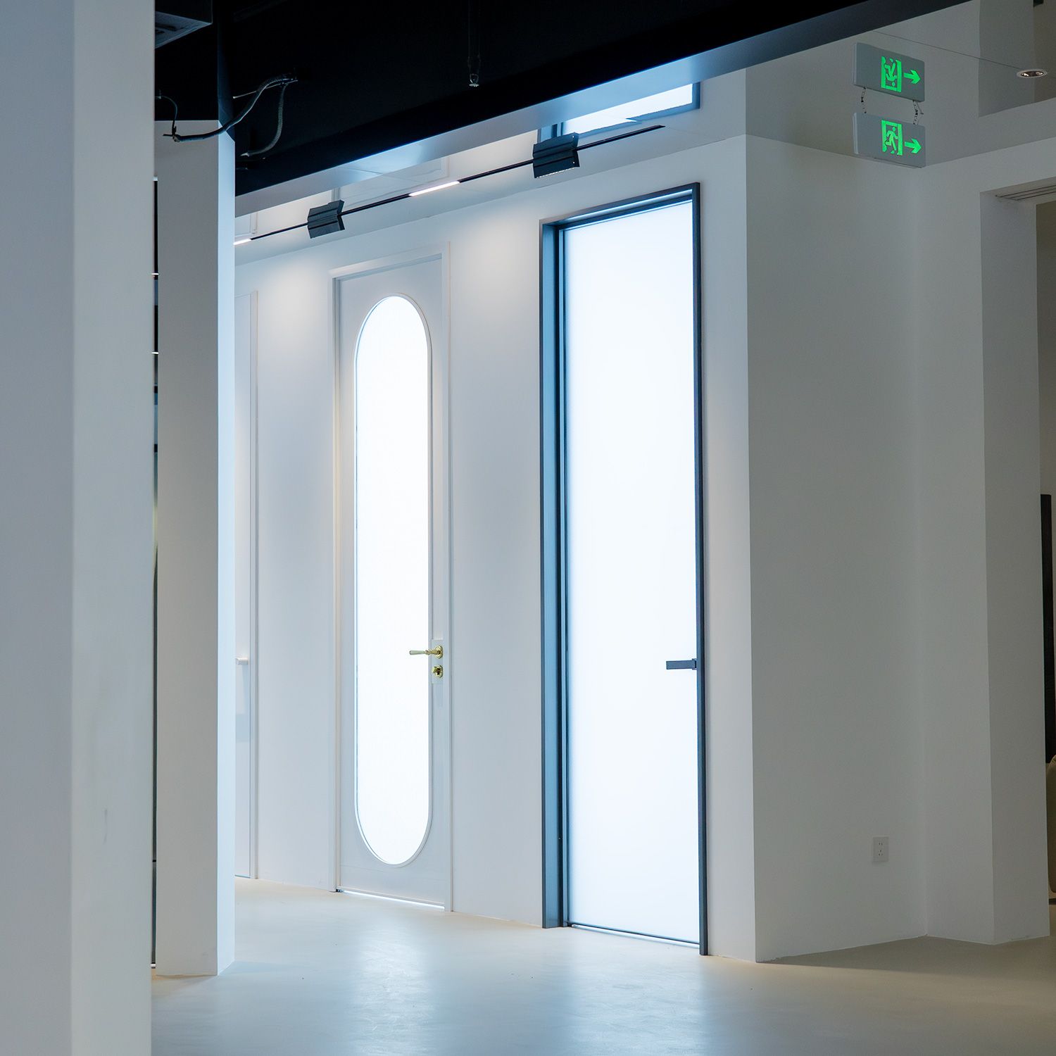 Sliding doors